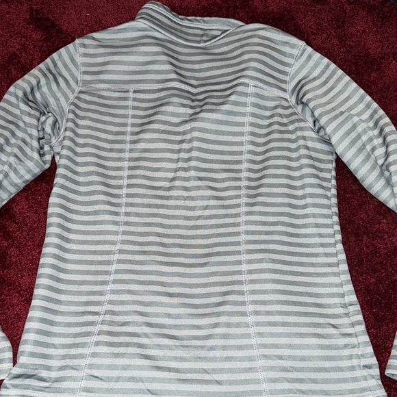 2 Columbia quarter zip pullovers - Picture 8 of 13